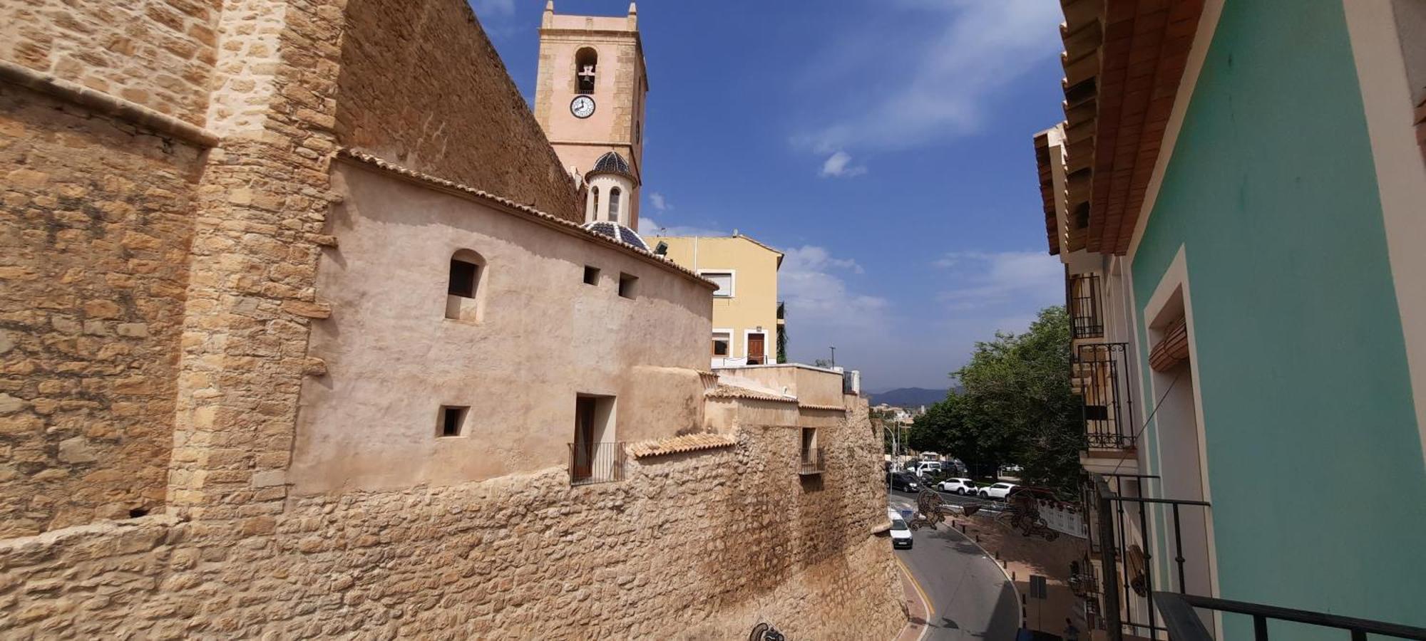 Mu, Apartamento Situada En La Muralla Del Casco Historico Вилахойоса Екстериор снимка